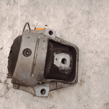 Supporto elastico lat. motore SX AUDI A4 (8K) 2.0 TDI FAP (88 Kw) Ber.