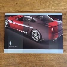 Una piccola brochure auto 2006