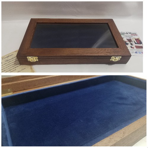 Cofanetto legno velluto - in, e