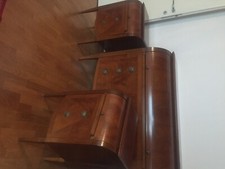 comodini e scrittoio in legno come nuovi