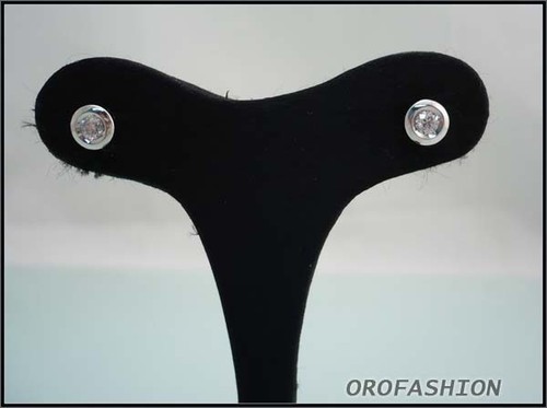 White gold and diamond - white,