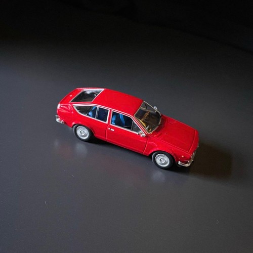 Minichamps alfa romeo alfetta - alfa,