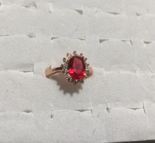Anello Kate Middleton Rubino