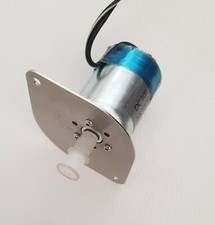 Piastra di montaggio motore DC