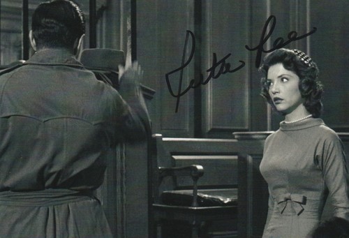 Ruta lee hand signed 6x4 - ruta,