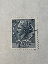 FRANCOBOLLO STAMP RARO ITALIA 1955 - Turrita - 5 LIRE OTTIME CONDIZIONI 