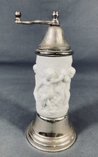 Carillon Macina Pepe Reuge, Meccanismo A Pressione Funzionante