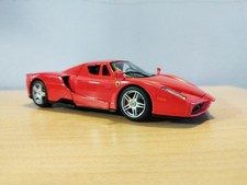 Macchinine Enzo Ferrari 1:24 Burago 