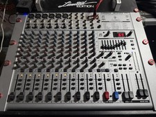 Mixer BEHRINGER UB1832FX Pro