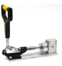 Utensile pressa per tubi urea