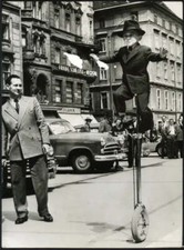 Foto vintage Fritz Hackle in monociclo a Vienna 1956 Ft 36012 - Stampa 21x15 cm