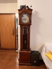 Orologio a pendolo a colonna