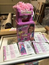 Barbie Maglieria Magica _ macchina da cucire