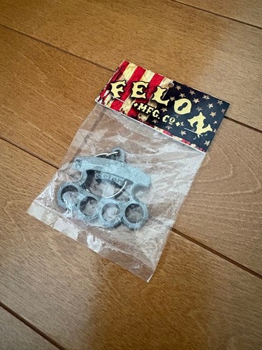 Abbigliamento felon charm - abbigliamento,