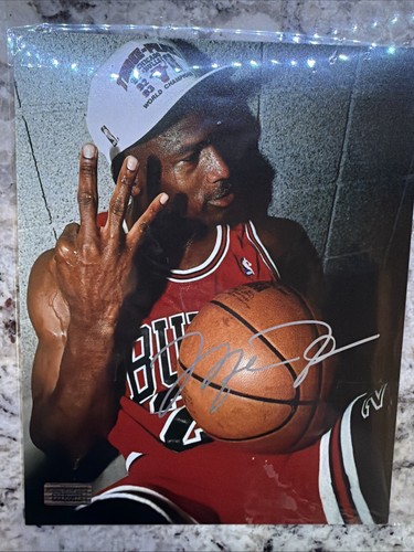 Foto firmata michael jordan - michael,