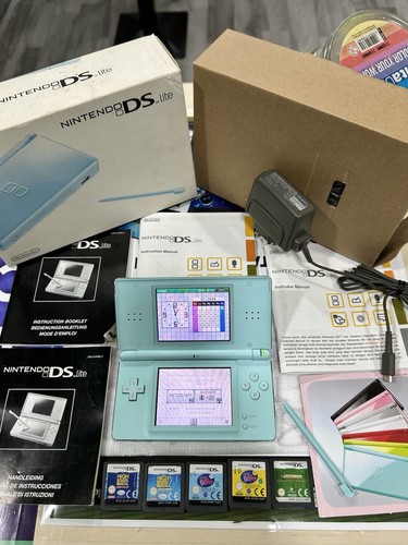 Nintendo lite console - nintendo, ds