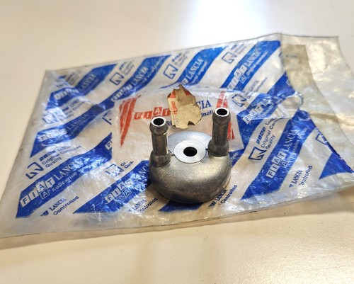 Raccordo coperchio carburatore - coperchio,