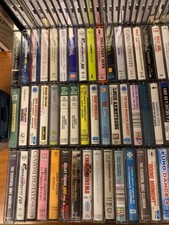 musicassette lotto di 140 musicassette + 140 altre musicassette registrate