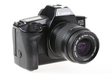 CANON EOS 650 con EF 38-76mm f/4,5-5,6 - Numero SN: 10933430