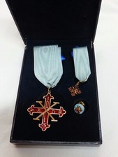 COMPLETE MEDAL LARGE SMALL AND