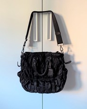Prada Borsa Tote - Tessuto Nylon Arricciato - Colore Nero - Usato Come Nuovo