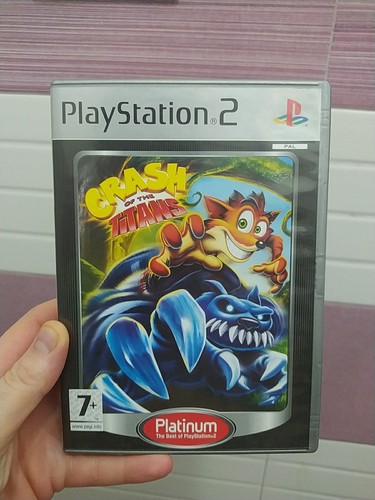 Crash the titans per ps2 - titans,