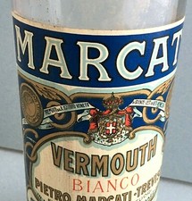 MARCATI TREVISO MONTEBELLUNA VINO VERMOUTH VECCHIA BOTTIGLIA VUOTA DA COLLEZIONE
