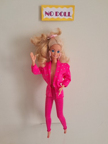 Anni outfit barbie and - outfit,