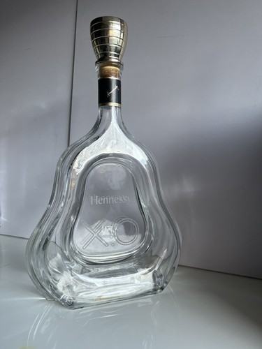 Hennessy carafe empty - xo,