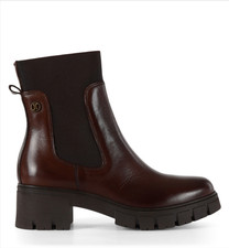 Janet & Janet Stivaletto in