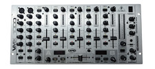 Behringer VMX1000 DJ Mixer 7