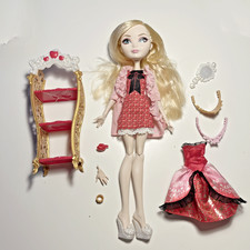 Bambola Ever After High - 2013