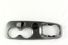 735613530 Upper Cover Central