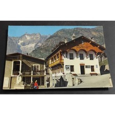 Cartolina Courmayeur (Valle d'Aosta) - Casa delle Guide e Dente del Gigante