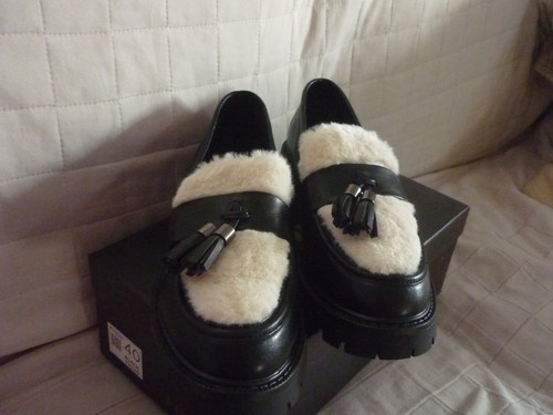 Scarpe nuove ecopelle 40 - nuove,