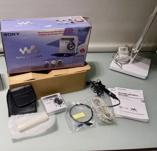 Recording minidisc walkman - recording,