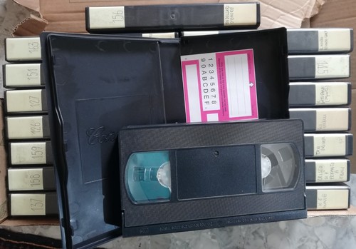 Vari lotti videocassette - 15,