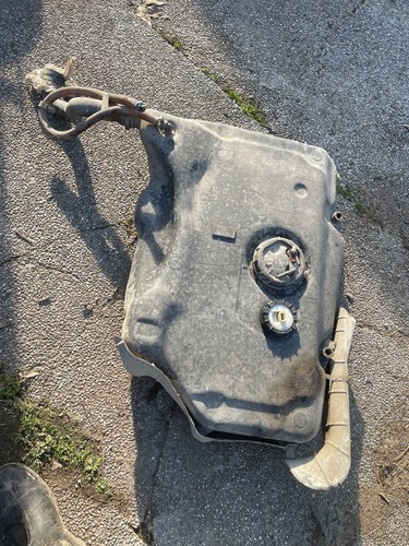 Serbatoio carburante 82418393 - serbatoio,