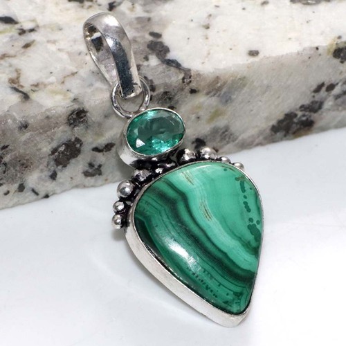 Ciondolo lungo topazio verde