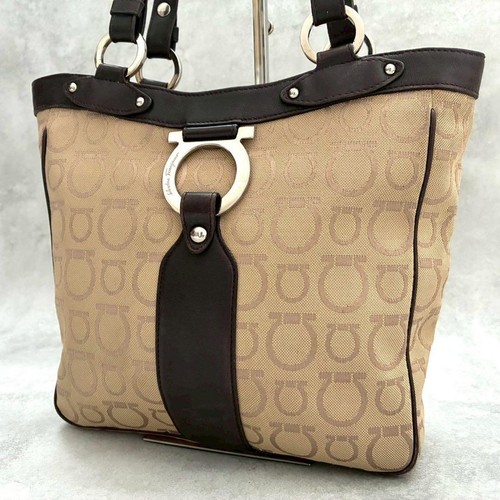 Salvatore ferragamo gancini - salvatore,