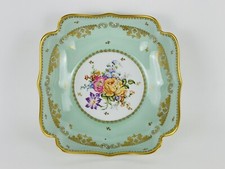 Vaso “Bowl” In Porcellana Francese Con Oro Fiori E Gambette Dorate XX Sec.