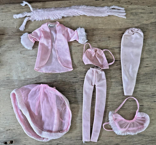 Barbie vintage 1981 - rosa, e