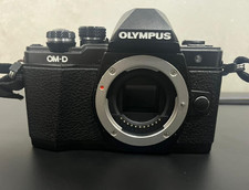 Olympus OM-D E-M10 Mark II -