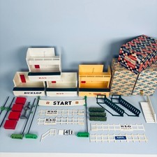 VINTAGE SCALEXTRIC EDIFICIO