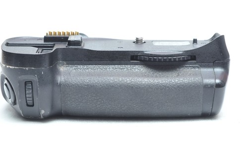 Nikon oem grip - grip, mb-d10