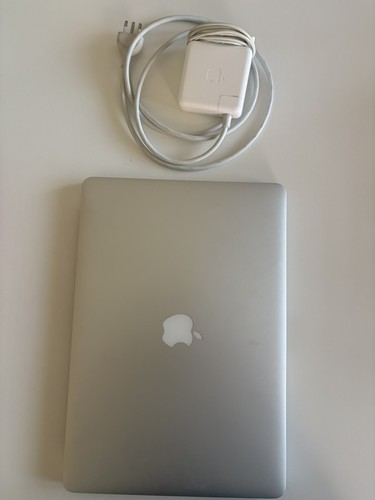 Macbook pro i7 - pro, 15