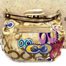 borsa da allenatore, borsa di paglia, borsa da tote, borsa a mano. Firma oro.