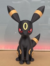 Umbreon Pokemon Figurine
