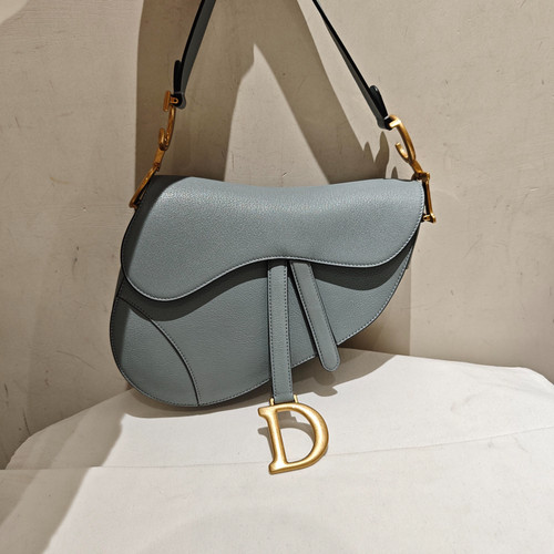 Dior medium saddle - medium,
