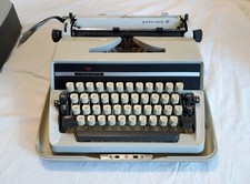 Macchina da scrivere Gabriele 20 Triumph 1965 con custodia 